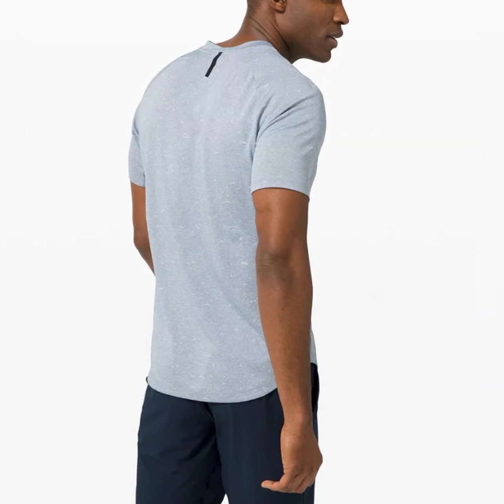 LULULEMON FRESH FORM SHORT SLEEVE